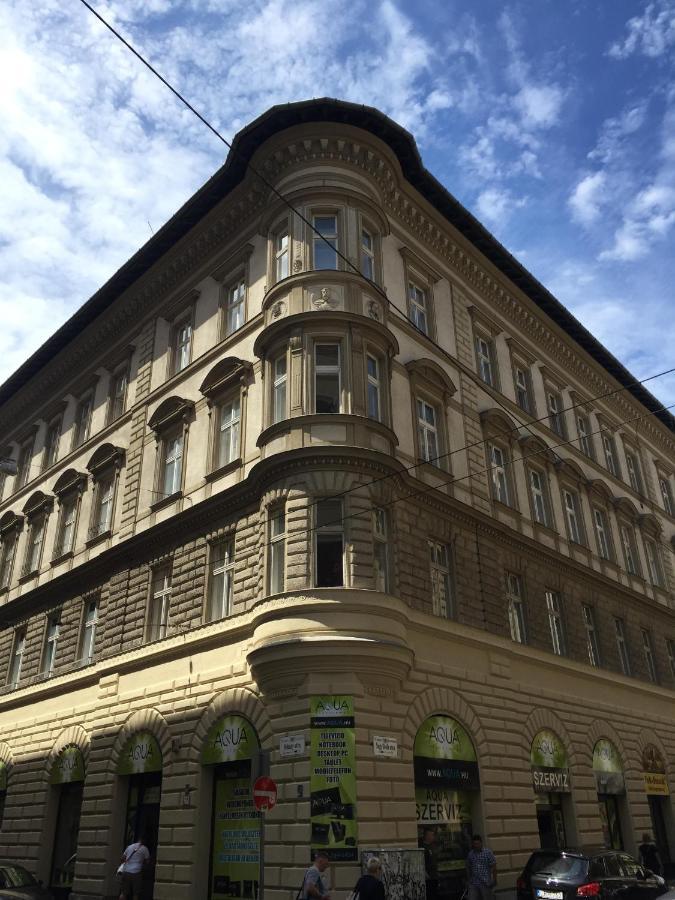 Urania Apartment Budapest Bagian luar foto