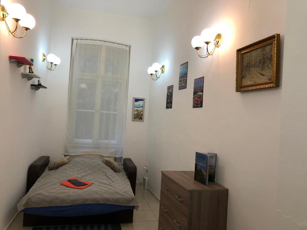 Urania Apartment Budapest Bagian luar foto